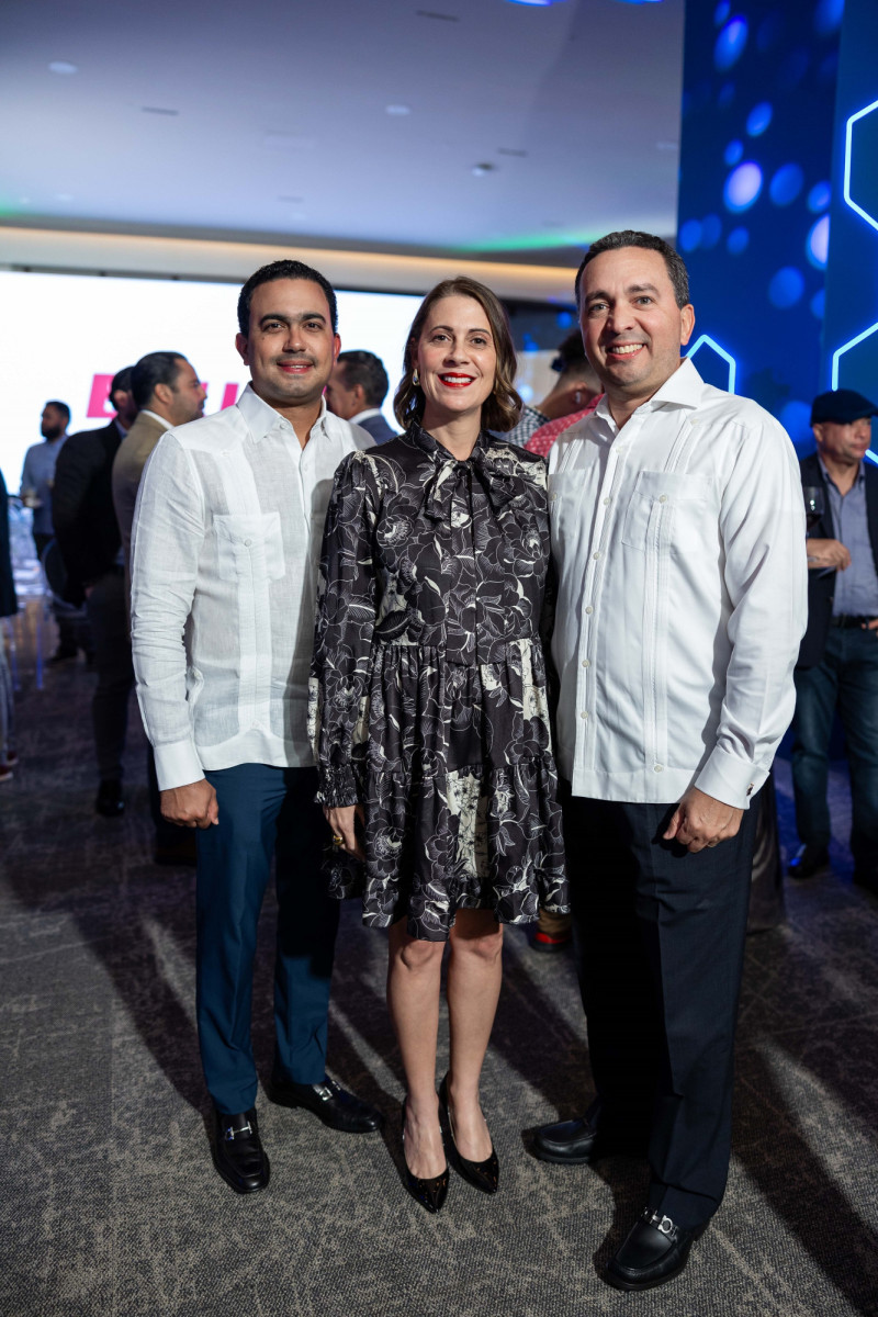 Edigarbo García, Rosangel Ravelo y Fulvio Castellanos.