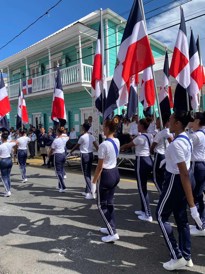 Desfile militar en Puerto Plata por 185 aniversario del natalicio Gregorio Luperòn