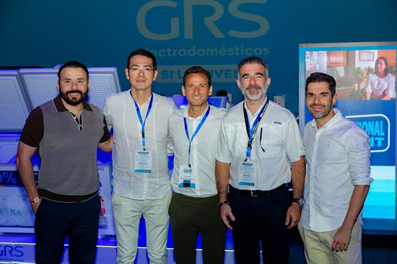 Representantes de GRS Electrodomésticos