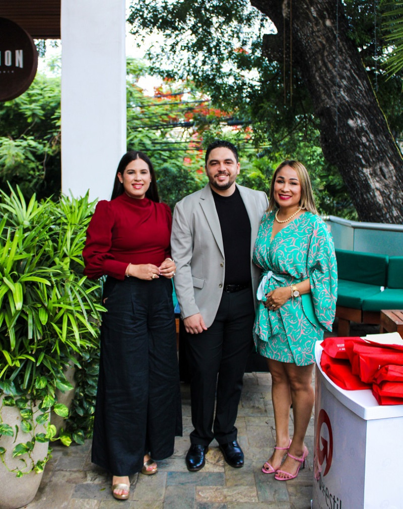 Yessica Jaquez, Francisco Duran y Heliana Medina.