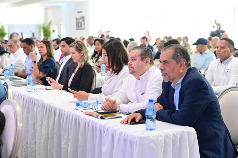 El encuentro reunió a rectores, vicerrectores, docentes y estudiantes universitarios.