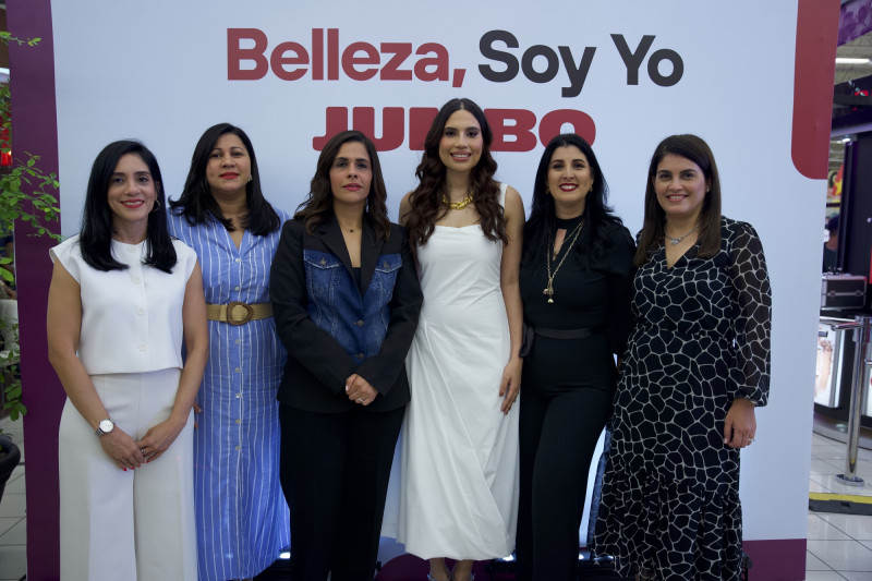 Sachenka Rodríguez, Cony Taveras, Madelyn Martínez, Katherine Collado, Alejandra Acta y Carolina Rodríguez .