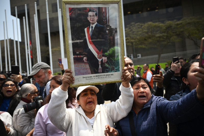 Partidarios del fallecido expresidente peruano Alberto Fujimori