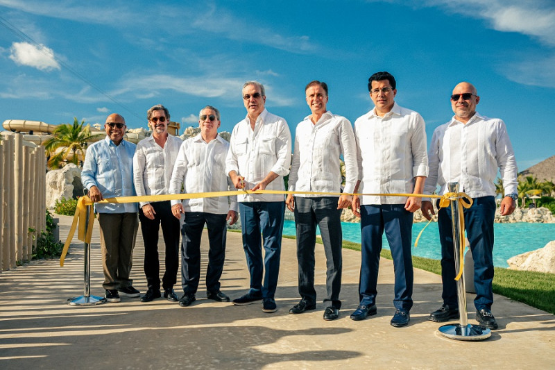 Alfredo Pacheco, Andrés Piñeiro, Fernando Hazoury, Luis Abinader, Carlos Cobiella, David Collado y José Yude Michelen.