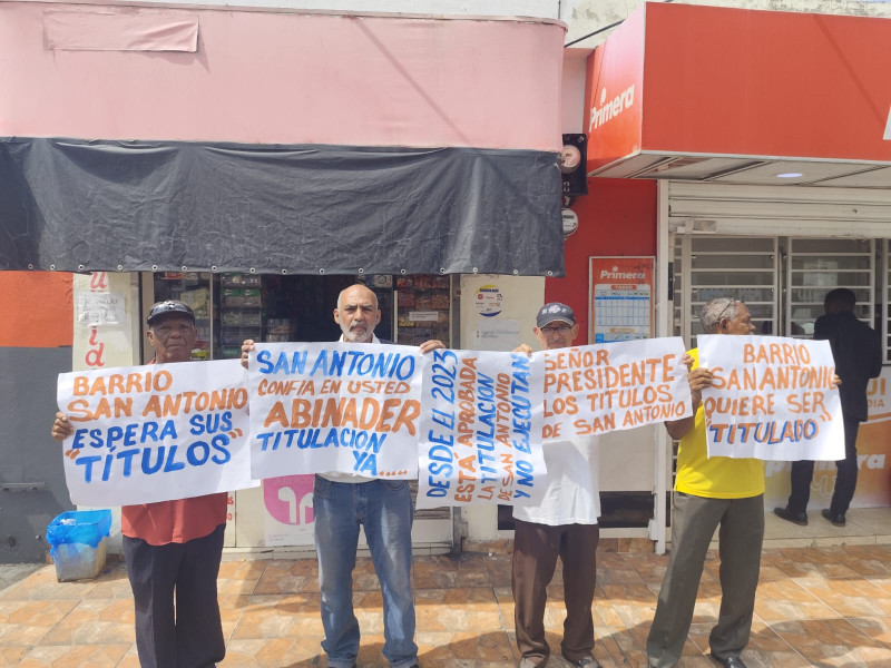 Residentes de los barrios Pidoca y San Antonio señalaron que hace varios años le prometieron la entrega de sus títulos de propiedad