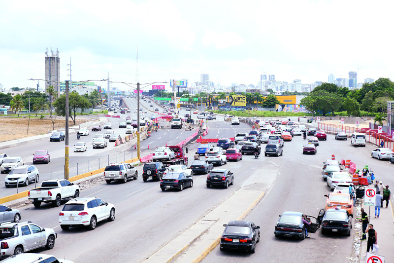 La parada del kilómetro 9 es un punto crítico del transporte.