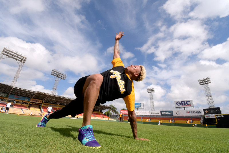 Yairo Muñoz aparece en el campo de entrenamientos de las Águilas Cibaeñas.