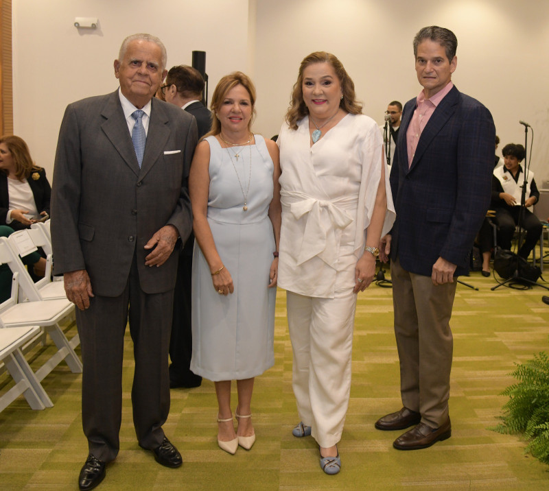 Rafael Bisonó (Tato), Ana Isabel Cáceres, Jatnna Tavárez y Oscar Villanueva.