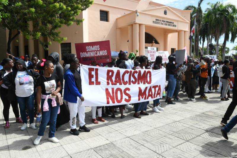 Movimiento Reconocido protesta en Palacio Nacional