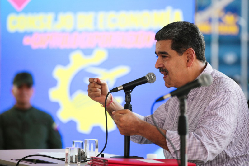 Nicolás Maduro habla durante una reunión con el Consejo de Economía Productiva en Caracas, el 19 de septiembre de 2024