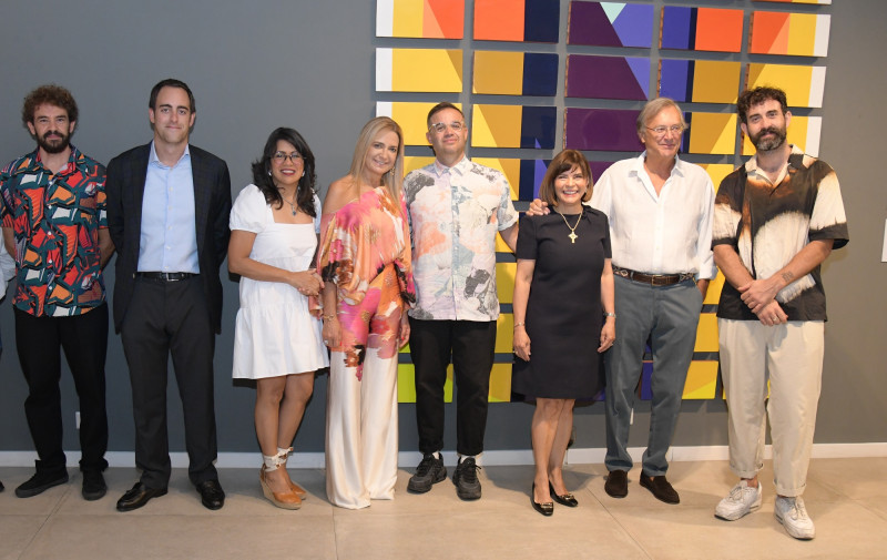 Jorge Muñoz, Ricardo González, Paula Gómez, Luz Botero, Javier Serrano, Susy Guzmán, Antonio PérezHernández y Pablo Purón