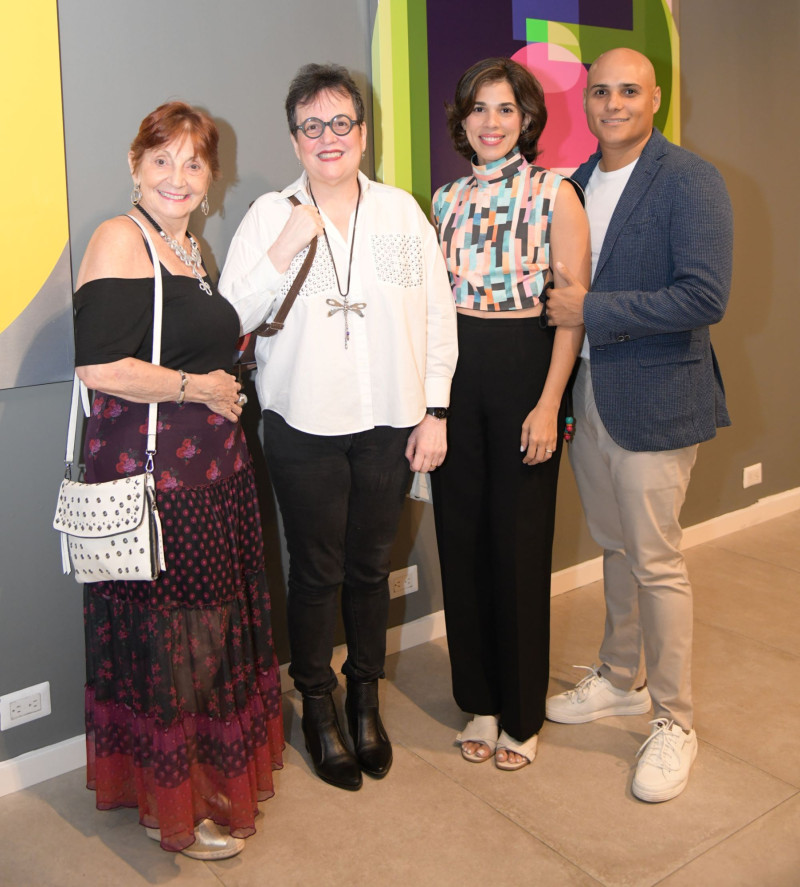 Cristina Pujol, Lourdes Periche, Elia Martínez y Alex Martínez