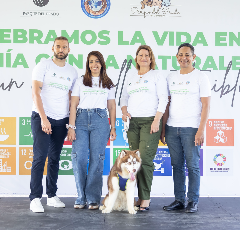 Juan Carlos Azcona. Marlen Rodríguez. Gina Victoriano. Ramón  Molina