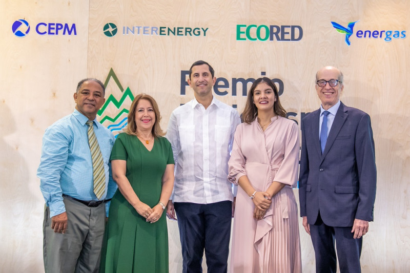 Aurelio Hernández, Kathia Mejía, Roberto Herrera, Ana Emilia Pimentel Rodríguez y Max Puig