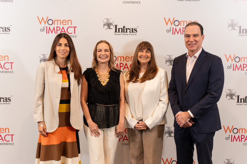 Verónica Pascual, Brigitte Seumenicht, Laura Gé y Ney Díaz.