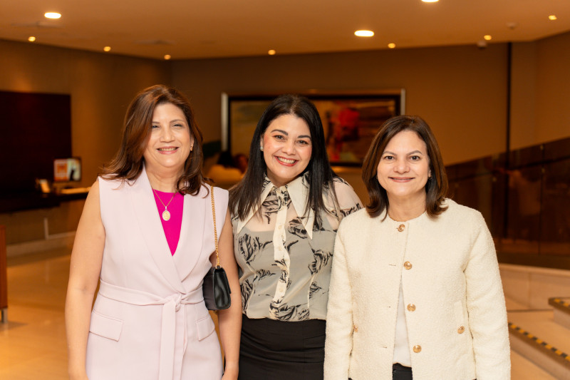 Denisse Fondeur, Banahi Tavárez y Josellin Cruz.