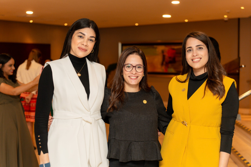 Nilaine Alejo, Gladylin Alcántara y Luisa Cedano.