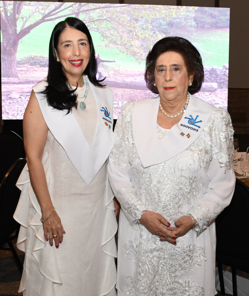 Laura Díaz y Lucita de Díaz