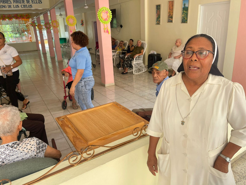 Sor Violeta, una de las religiosas a cargo del Hogar de Ancianos en San Francisco de Macorís.