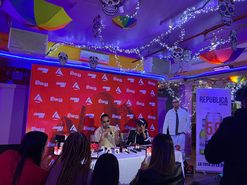 Rueda de prensa previo al concierto de "Alofoke en el Prudential"