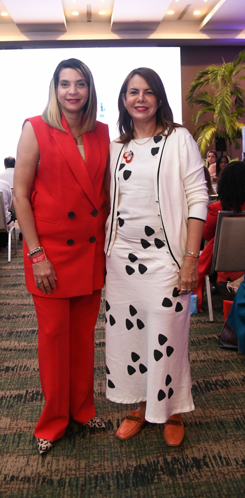 Laura Andújar y Mireya Borrell.