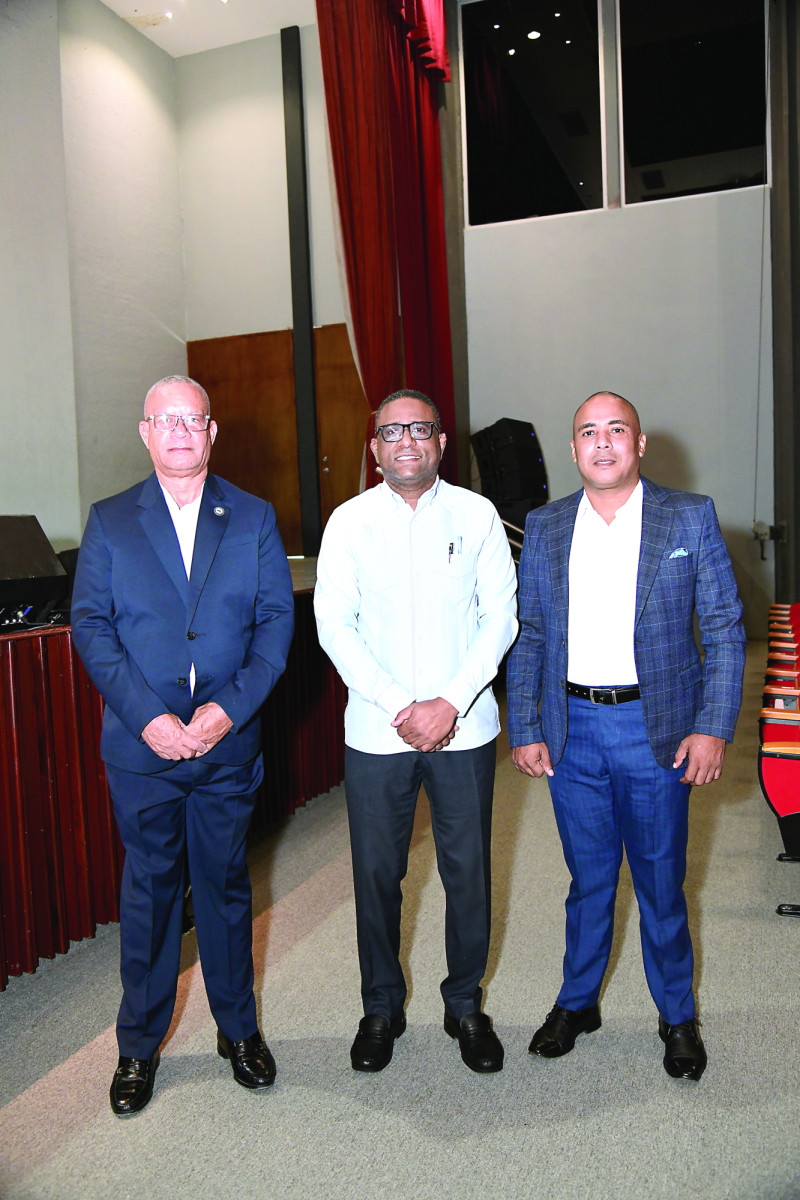 Julio César Tejada Pineda, Efraín Vásquez y Buenaventura