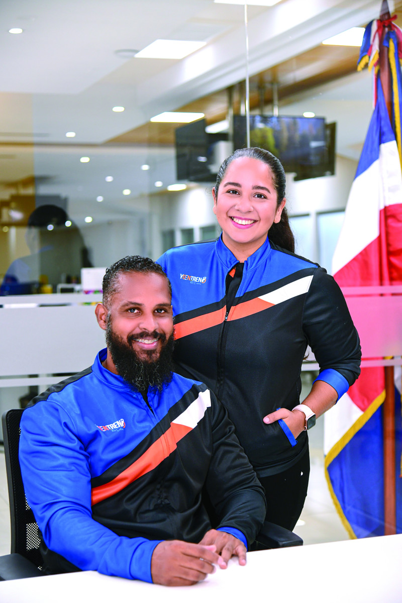 El entrenador junto a su esposa Rosa Carolina.