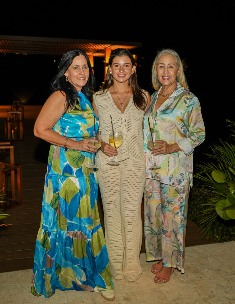 Haydée Báez, Frances Genao y Alexandra Jiménez.