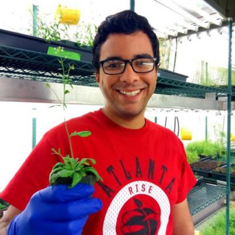 Antes de graduarse, Joshué fue aceptado en la Universidad de Georgia (UGA), Estados Unidos, para realizar un PhD en el Departamento de Biología Vegetal.