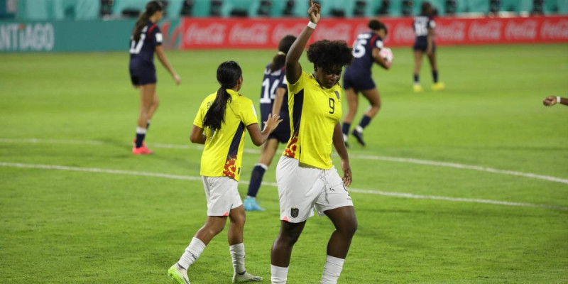 Jaslym Valverde celebra el segundo gol logrado ante el onceno dominicano en el Mundial femenino.