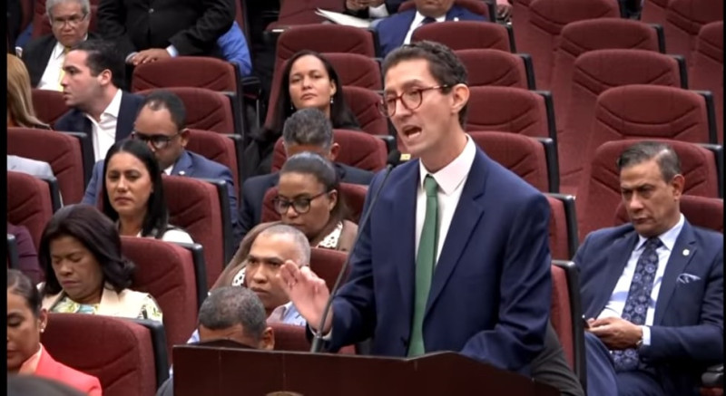 Santiago Sicard, en Vistas Públicas en la Cámara de Diputados.