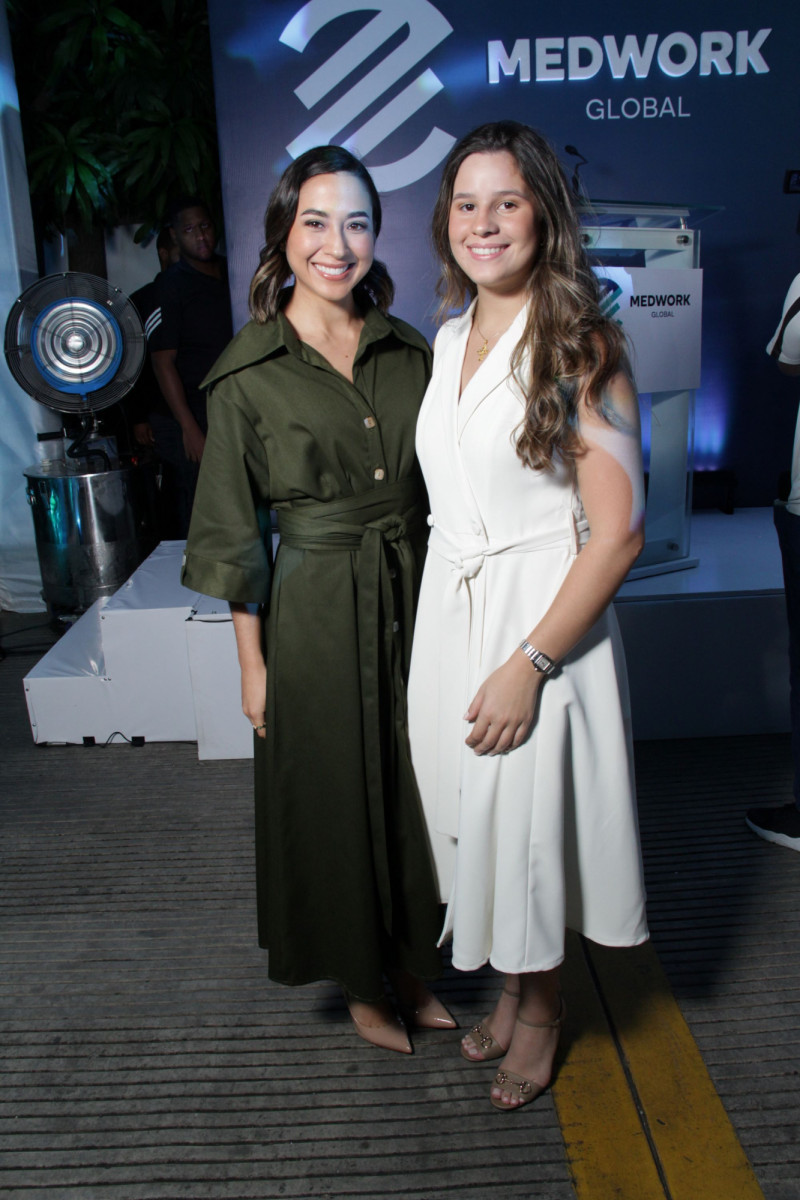 Nicole Espejo y Amelia Cáceres.