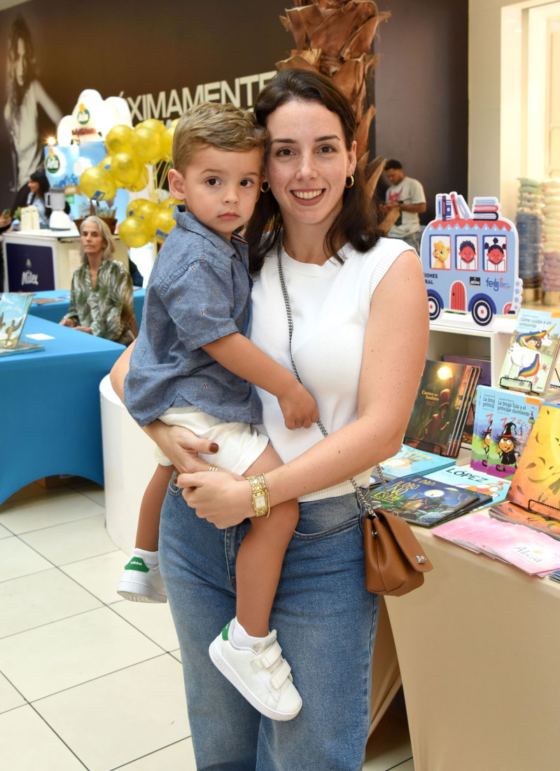 Nicolás Rodríguez y Mónica Sido.