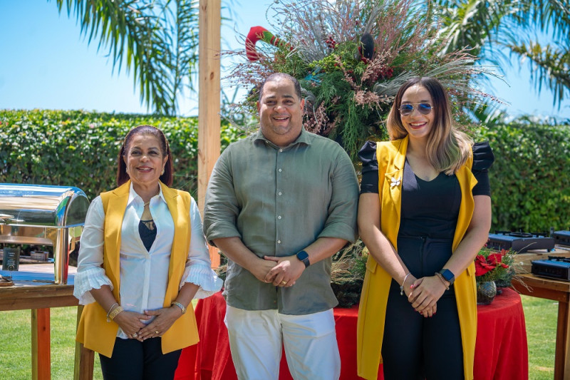 Mercedes Reyes de la Rosa, Felix Ramón Rosa Reyes, Jennifer Díaz