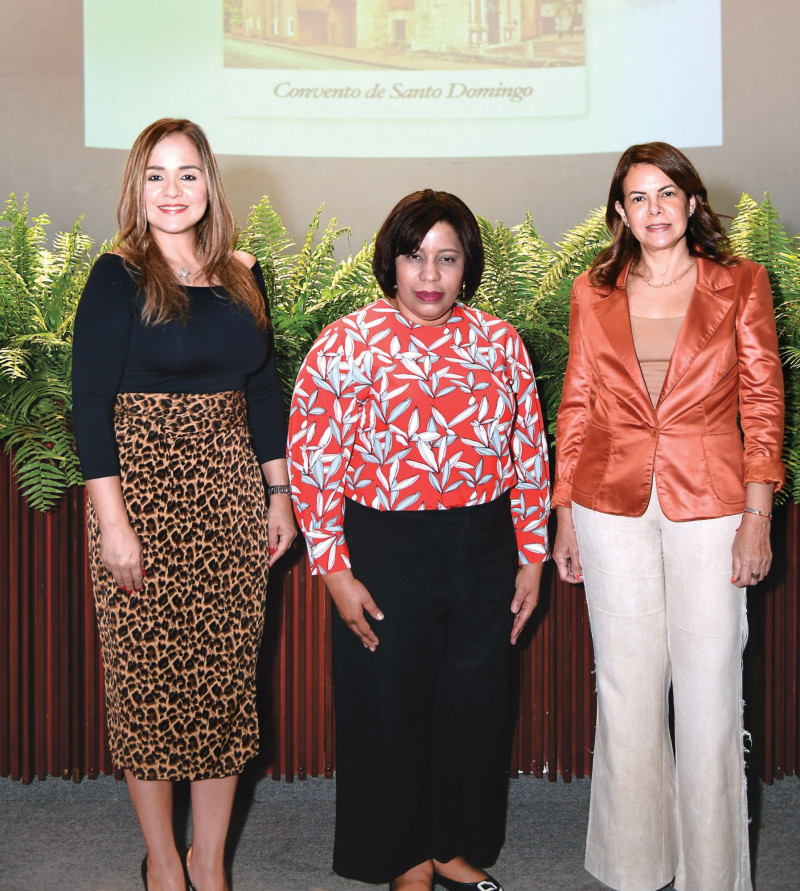 Patricia Hernández, Carmen Vancampo y Mireya Borrell.