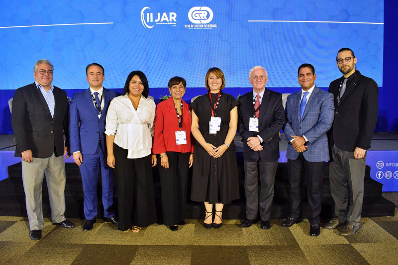 Nelson de Los Santos, Omar Bairán, Cibeles Jiménez, Cristina De Castro, Rosanna Ruíz, Manuel A. Cocco, Carlos Rijo y Stefan Bolta.