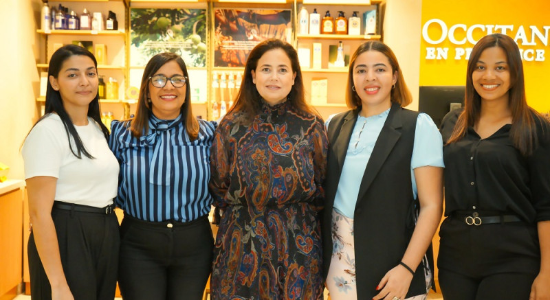 Farinelli Pimentel, Jenny López, Ana María Guzmán, Sharen Morel y María Montero