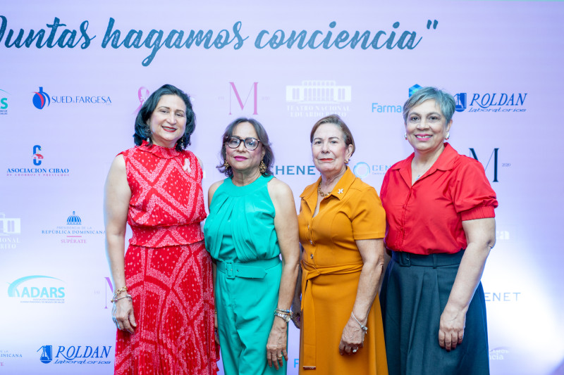 Norka Díaz, Gisela Bencosme, Virginia Polanco y Xiomara Estévez