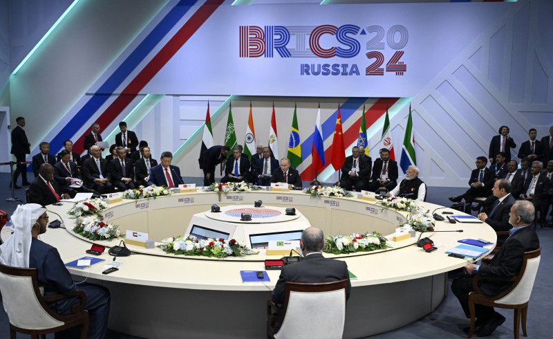 reunión de formato estrecho de la cumbre BRICS