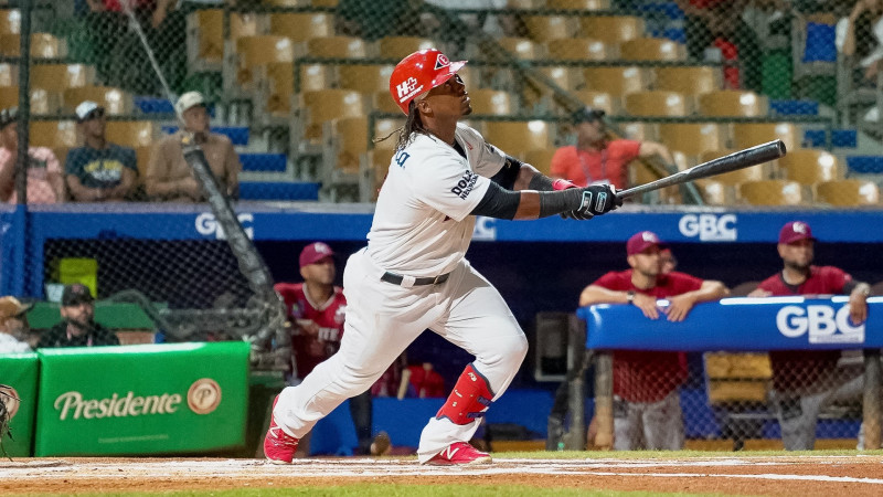 Jean Segura, del Escogido, logró un trío de imparables en el nuevo triunfo de los Leones.