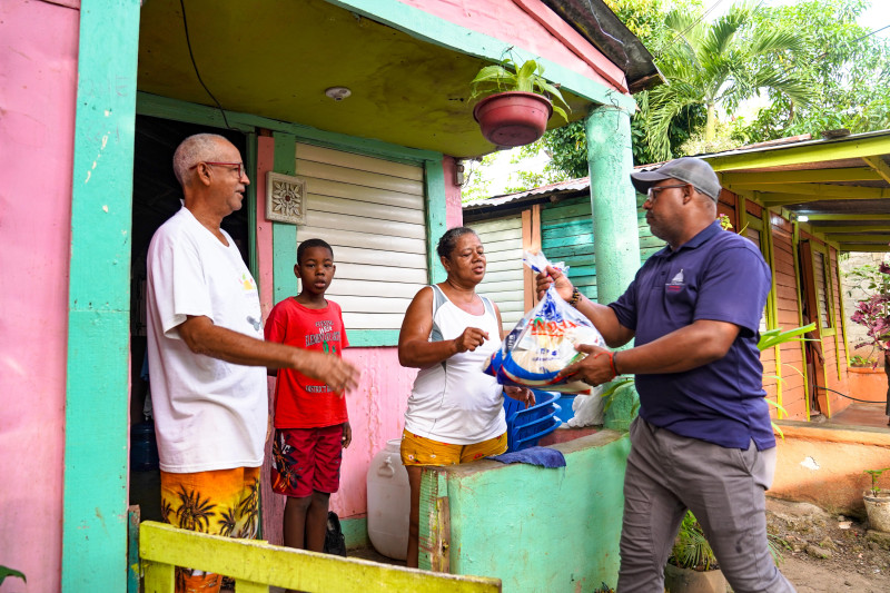 El gobierno dominicano mantiene numerosos programas sociales.