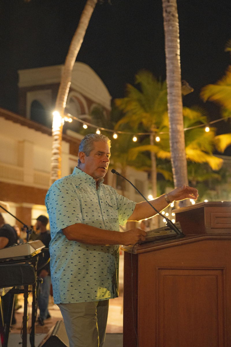 Salvador Egea, director del Clásico de Pesca Cap Cana, durante la ceremonia de apertura.