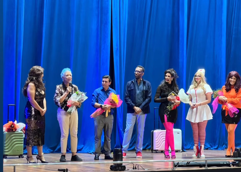 Elenco de "Lifting" en su única función en el Pabellón de la Fama.