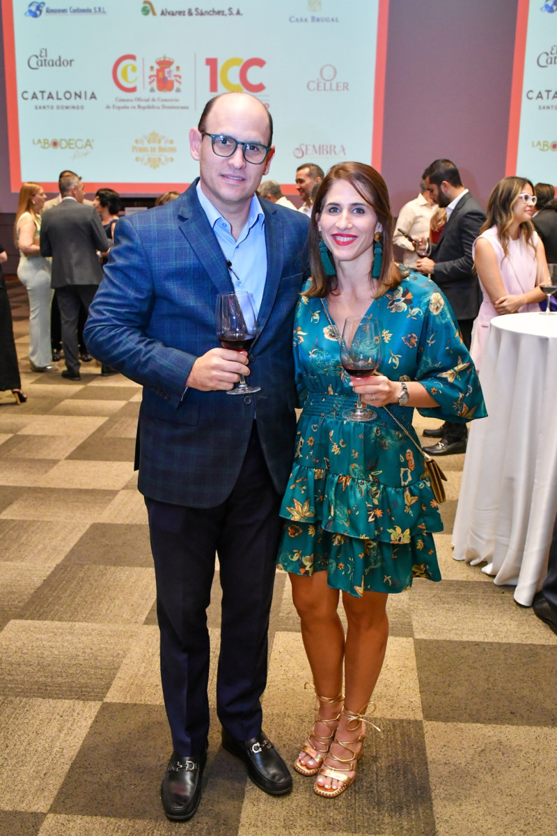 Edgar Iván Del Toro y Ana de Del Toro.