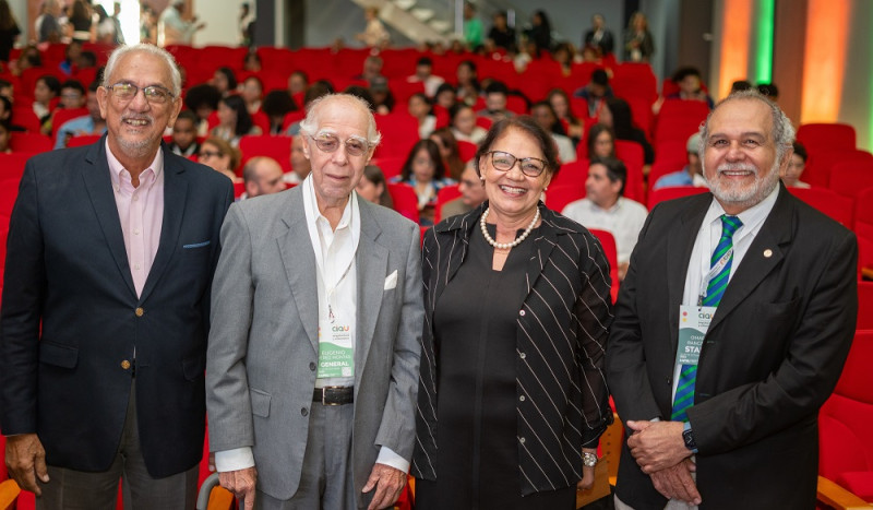 Raúl de Moya, Eugenio Pérez Montás, Japonesa Capellán y Omar Rancier