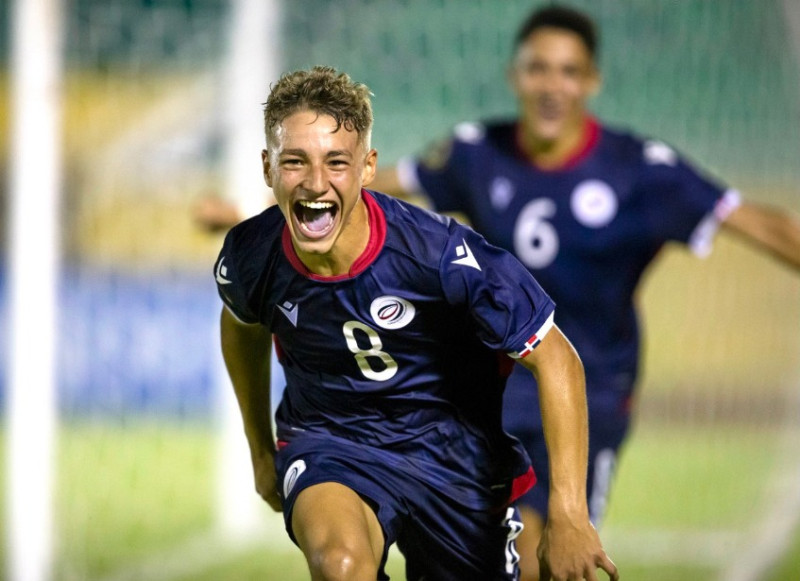 (BRESEL) Lucas Bretón, de apenas 18 años, impacta a nivel de selección mayor.