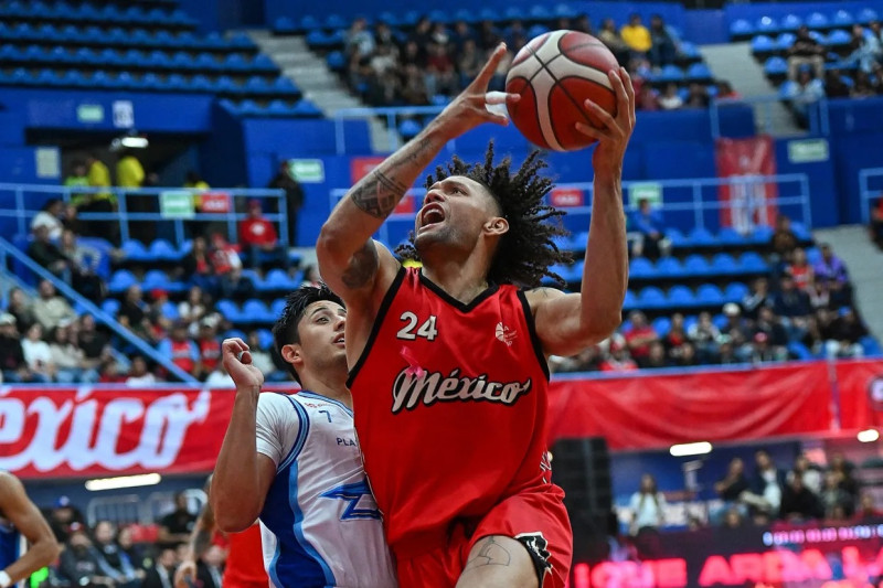 Michael Carrera es ahora uno de los mejores basquetbolistas de Venezuela.