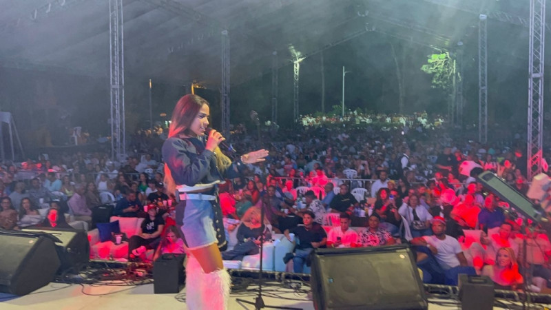 Steffany Constanza, la más joven representante del merengue, durante su show en el Festival Mundial del Merengue.