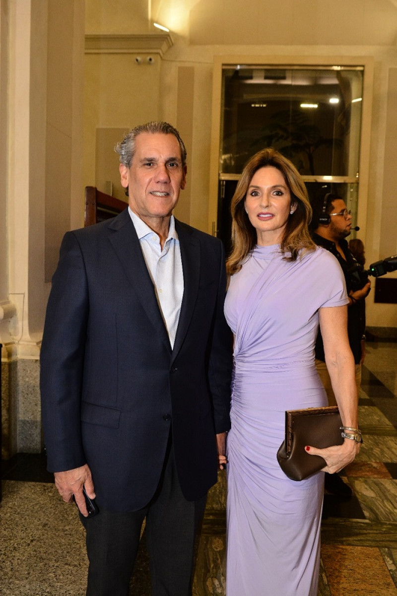 Aquiles Bermúdez y Mary Pily Ibarra de Bermúdez.