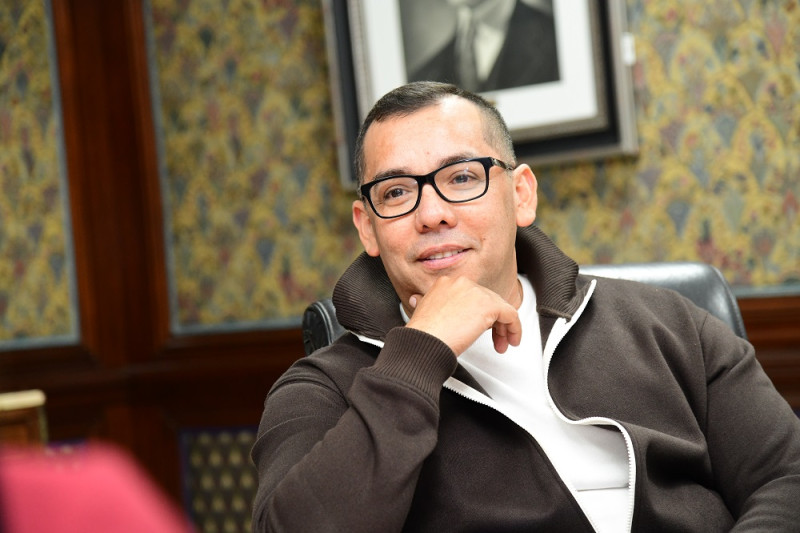 Lenin Torres, escritor y experto en salud emocional.